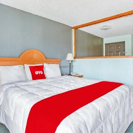 Oyo Townhouse Tulsa Woodland Hills Hotel Екстериор снимка