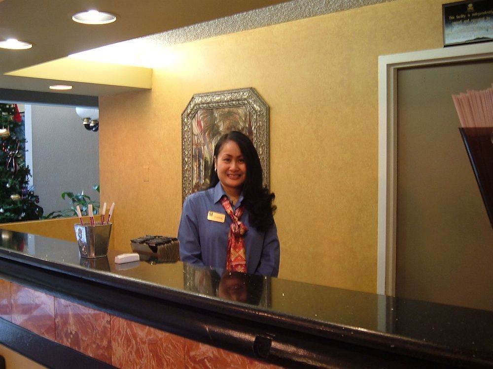 Oyo Townhouse Tulsa Woodland Hills Hotel Екстериор снимка